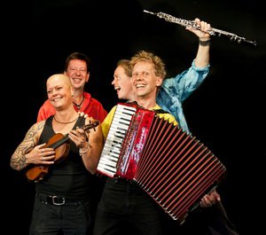 Die Kieler Klezmergruppe "Di Chuzpenics"